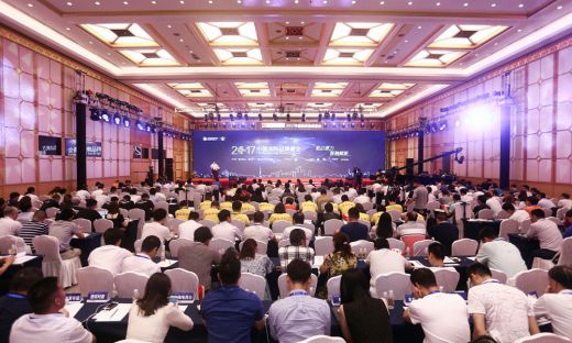 君子蘭漆榮獲慧聰網(wǎng)2016年度家具漆影響力品牌! 君子蘭漆榮獲慧聰網(wǎng)2016年度家具漆影響力品牌!