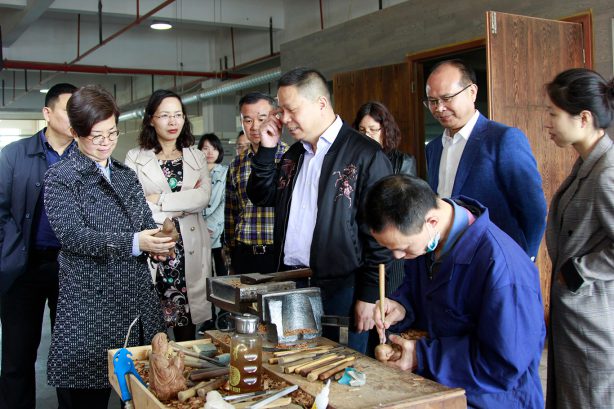 品牌日記|沈曉紅副市長蒞臨裕華調研“浙江制造”爭創工作 品牌日記|沈曉紅副市長蒞臨裕華調研“浙江制造”爭創工作