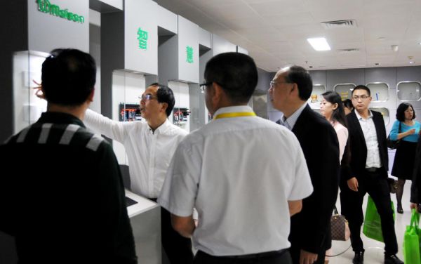 品牌日記|德陽市副市長藍(lán)益民一行領(lǐng)導(dǎo)蒞臨慧銳通考察 品牌日記|德陽市副市長藍(lán)益民一行領(lǐng)導(dǎo)蒞臨慧銳通考察