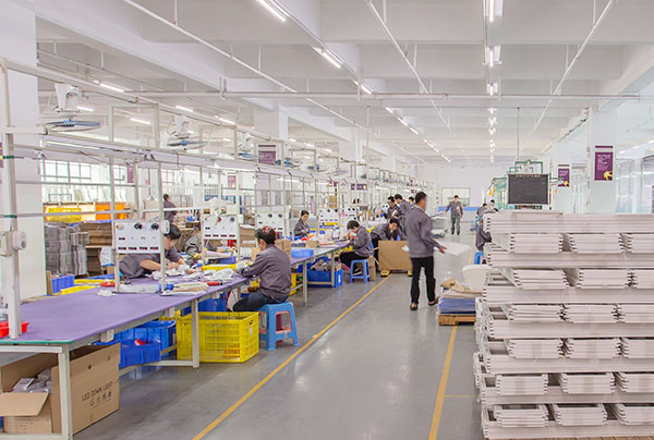 品牌介紹|基地?zé)麸棧饷⒃从谝粋€(gè)勇敢的開始 品牌介紹|基地?zé)麸棧饷⒃从谝粋€(gè)勇敢的開始