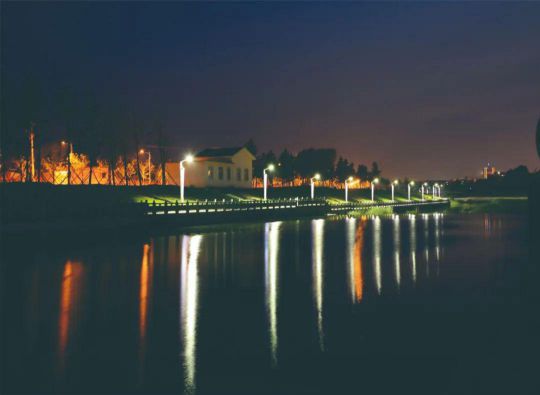 ▲景觀亮化-南京城北護城河 ▲景觀亮化-南京城北護城河