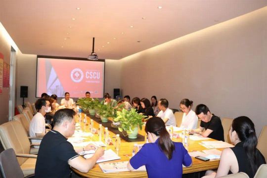 “中國(guó)軟裝定制聯(lián)盟燈具專業(yè)委員會(huì)企業(yè)品牌座談會(huì)”隆重召開(kāi) “中國(guó)軟裝定制聯(lián)盟燈具專業(yè)委員會(huì)企業(yè)品牌座談會(huì)”隆重召開(kāi)