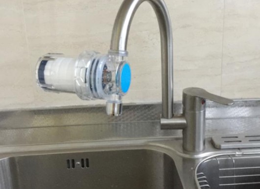 想提升水質怎么辦?購買凈水器要技巧,三步驟幫你解決難題 想提升水質怎么辦?購買凈水器要技巧,三步驟幫你解決難題