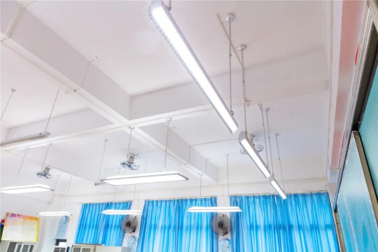 小朋友的“視情” 三雄極光也放在心上 小朋友的“視情” 三雄極光也放在心上