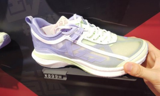 兼具實力和顏值的三款高性價比跑鞋，你最喜歡哪一款？