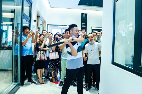 熱烈歡迎湖北省窗業協會領導蒞臨億合門窗參觀交流 熱烈歡迎湖北省窗業協會領導蒞臨億合門窗參觀交流