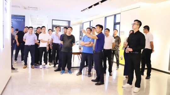 熱烈歡迎居然之家各分公司團隊到訪億合門窗總部 熱烈歡迎居然之家各分公司團隊到訪億合門窗總部