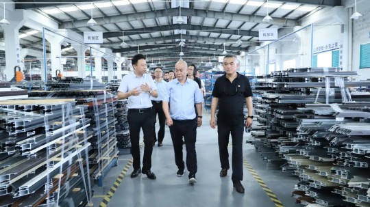 品牌大事|貴州省資源節約利用協會領導蒞臨億合門窗考察調研 品牌大事|貴州省資源節約利用協會領導蒞臨億合門窗考察調研