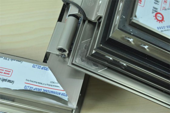 洛陽門窗，制作加工廠和定制安裝，這是三種不同的門窗部門